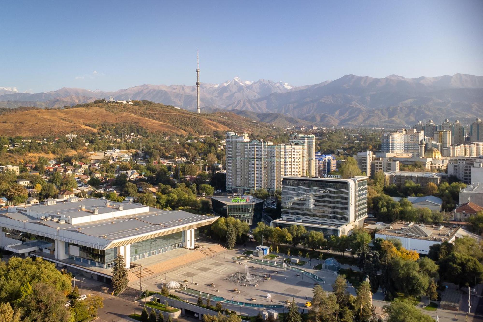 Novotel Almaty City Center Exterior foto